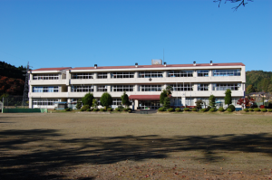 旧賀美小学校